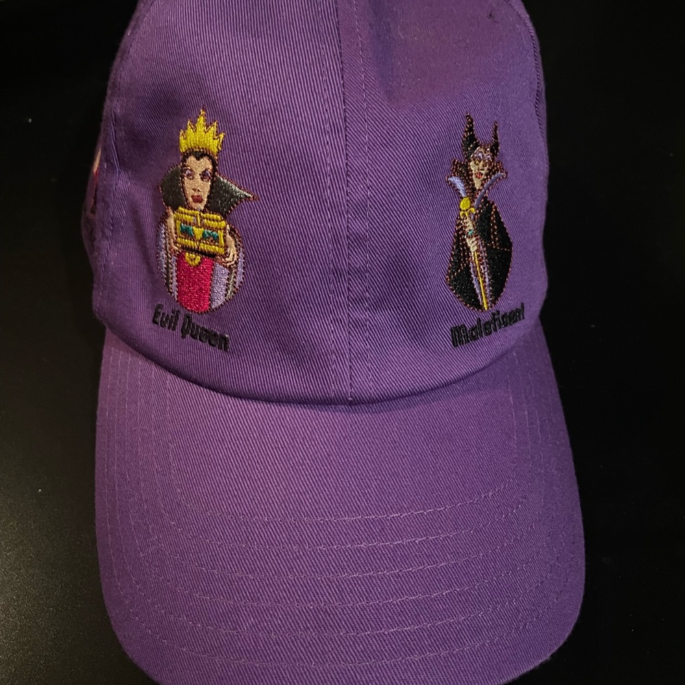 Disney Villains purple ball cap like new